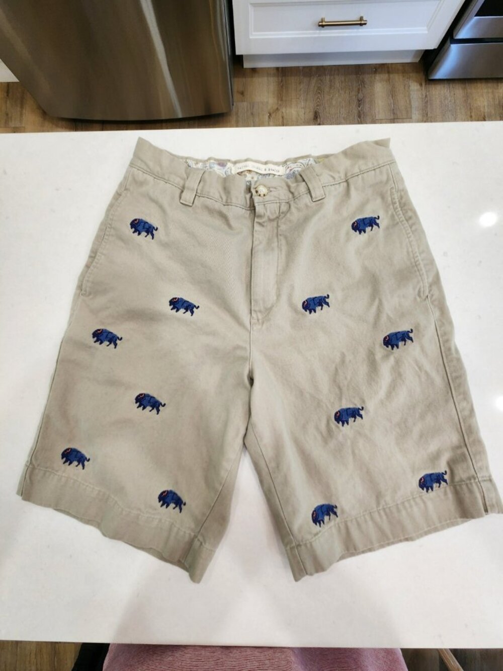 Vintage Buffalo Print Embroidered Shorts Mens 30 Beige Washed Stoned Beaten